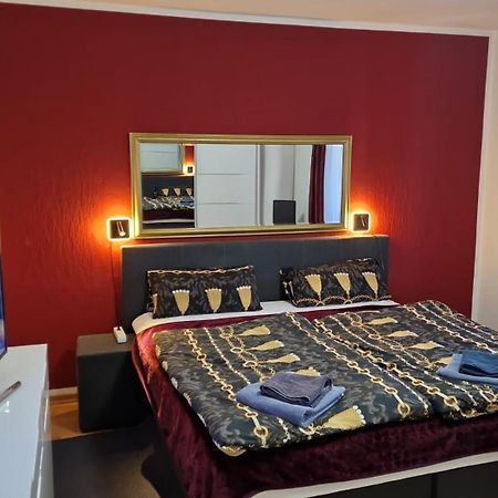 Ferienwohnung In Билефельд Экстерьер фото