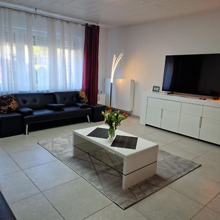 Ferienwohnung In Билефельд Экстерьер фото