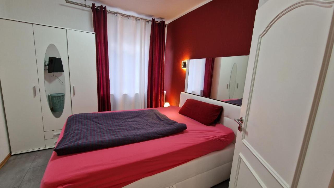 Ferienwohnung In Билефельд Экстерьер фото