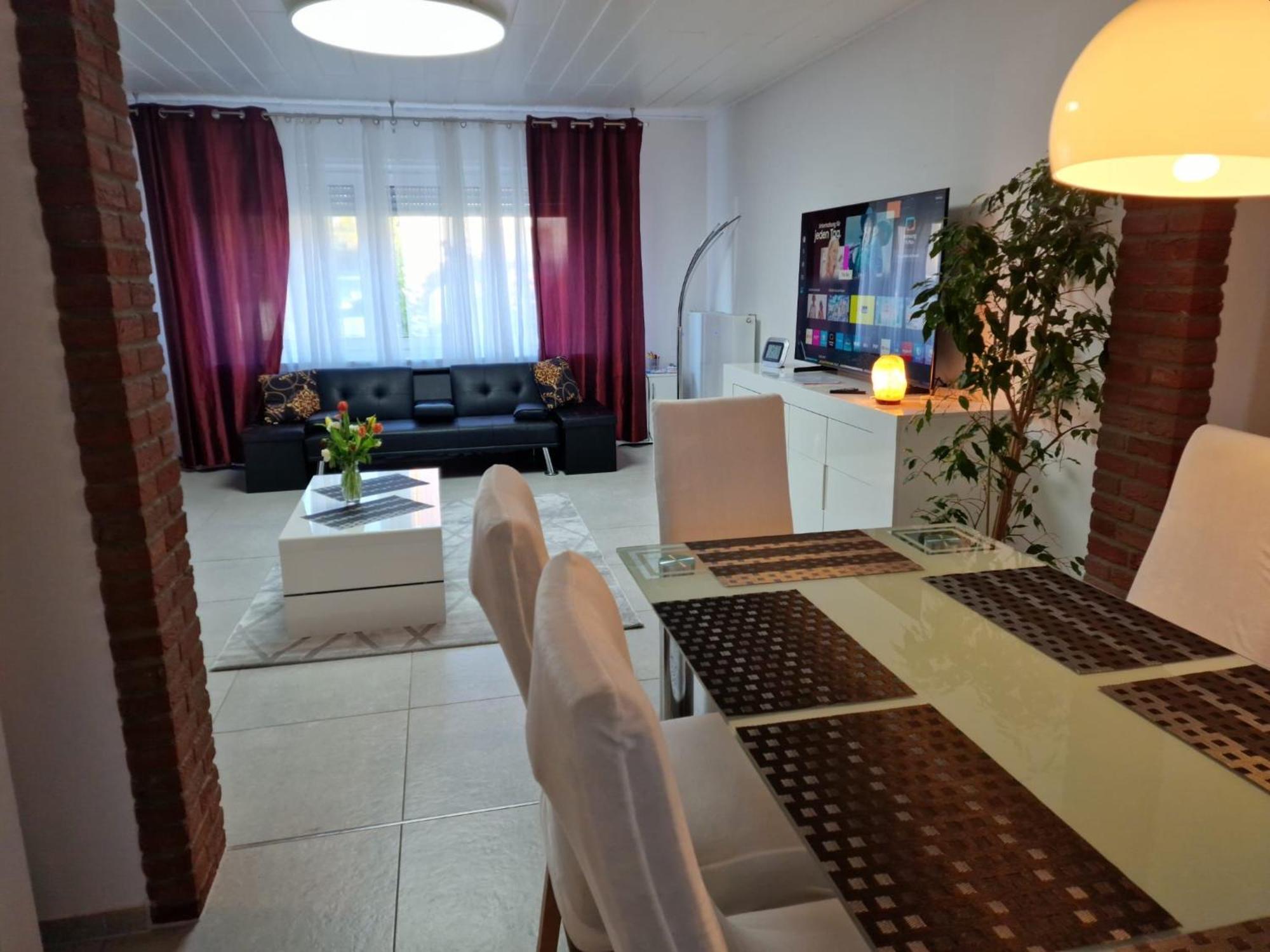 Ferienwohnung In Билефельд Экстерьер фото